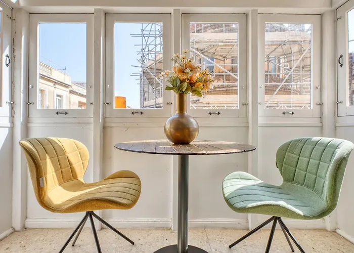 Maltese 1b With Traditional Balcony By Solea 斯利马